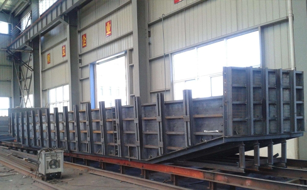 钢模板租赁中如何选择合适的规格与服务商